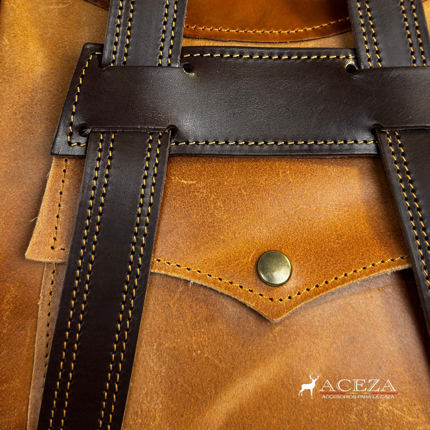 Detalles correas morral becerro